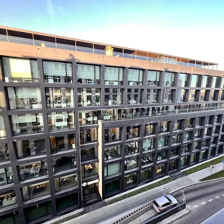 Апартаменти Pleasant Flat Next To Old Town