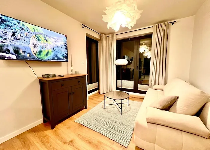 Pleasant Flat Next To Old Town Lägenhet *